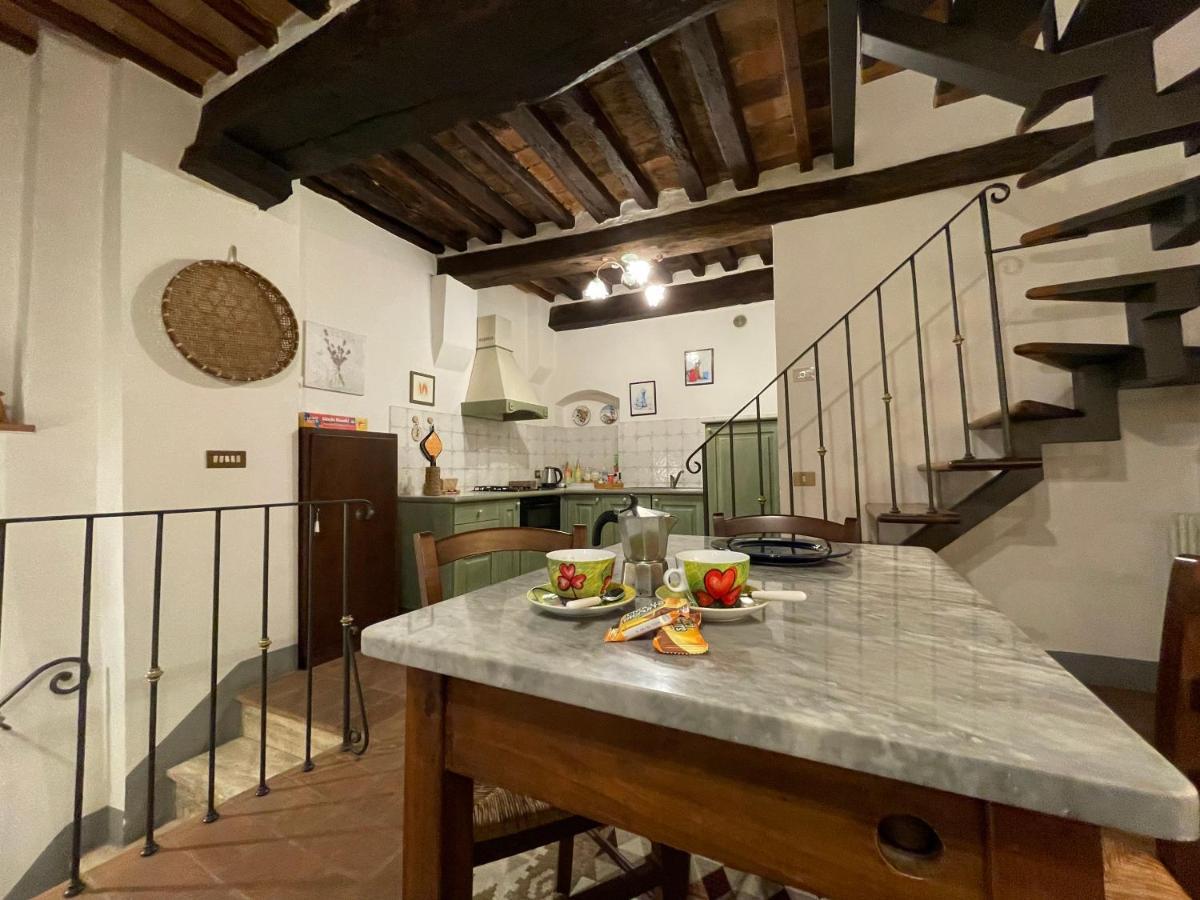 Pulcinella Appartamento Tipico Centro Storico Montepulciano Zewnętrze zdjęcie